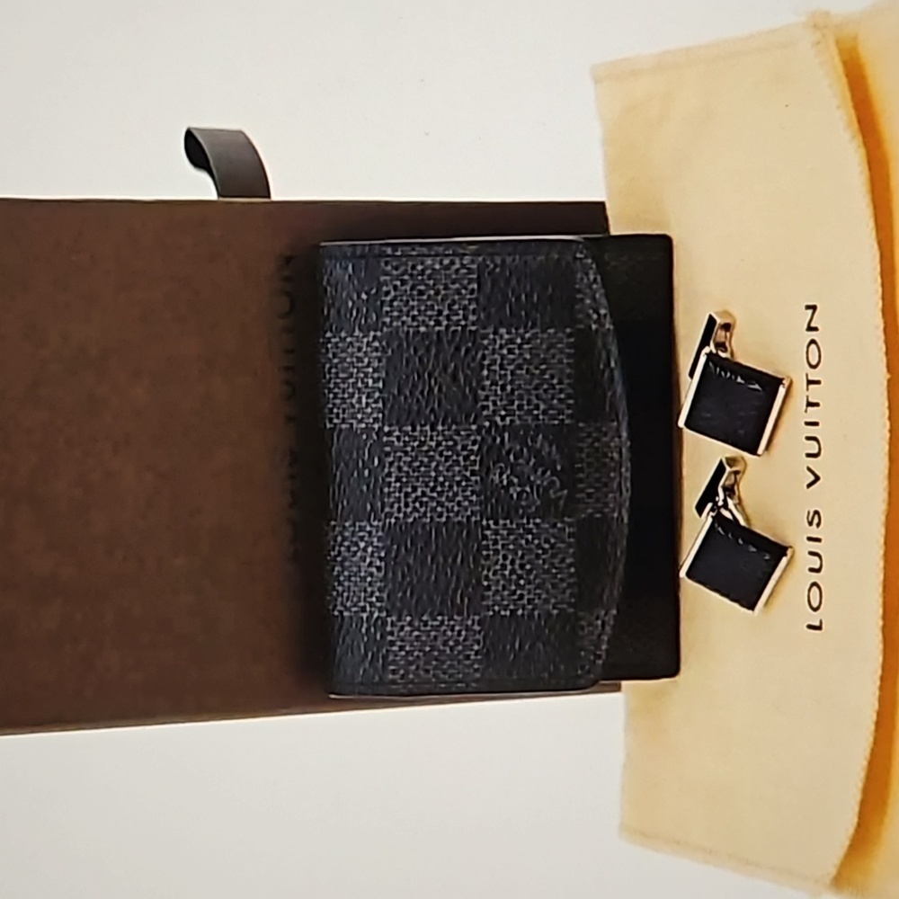 Louis Vuitton Damier Infini Cufflinks with Matching Leather Case - Picture 7 of 11
